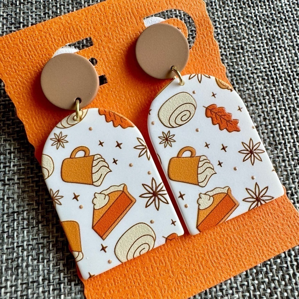 New Fall Thanksgiving Pumpkin Pie, Spice Latte, Cinnamon Roll, Leaf Earrings - Picture 2 of 5